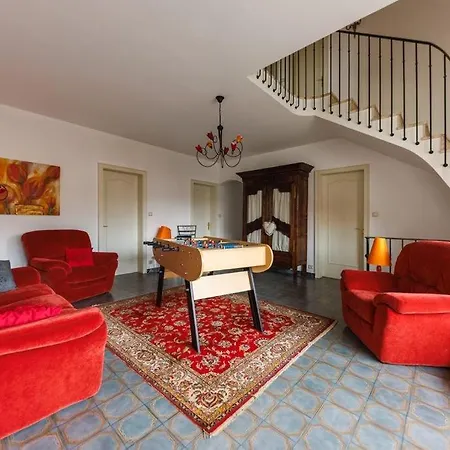 Maison De Caractere A