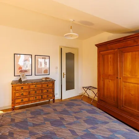 Maison De Caractere A